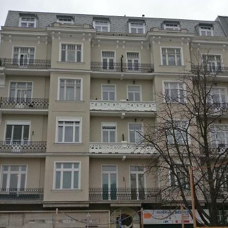 Prater & Center Apartment Mit Eigener Terrasse เวียนนา ภายนอก รูปภาพ